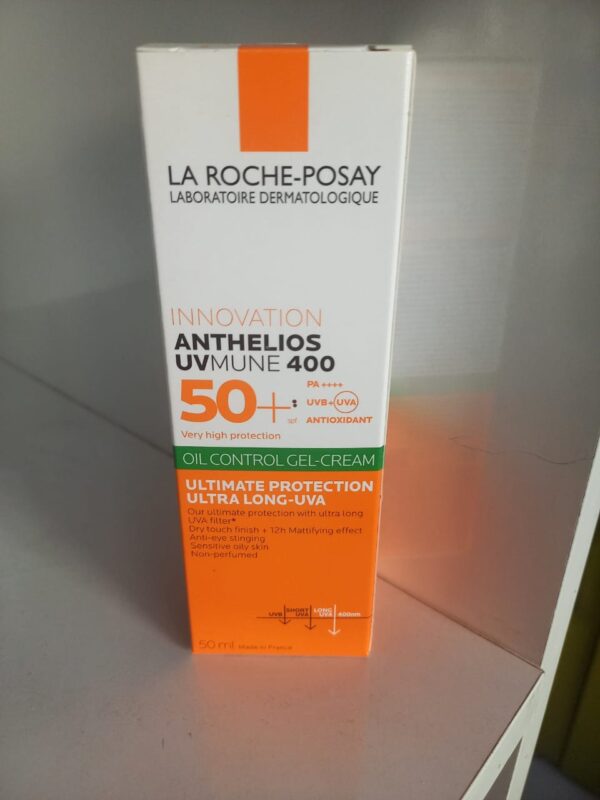 la roche ecran oil control